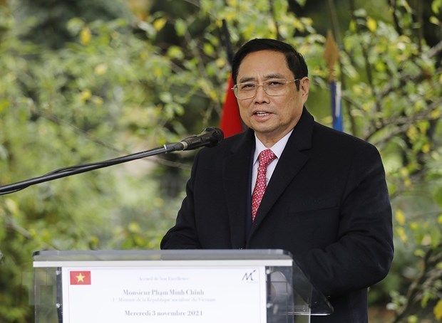 Retour du PM Pham Minh Chinh à Hanoï, clôturant avec succès sa tournée en Europe